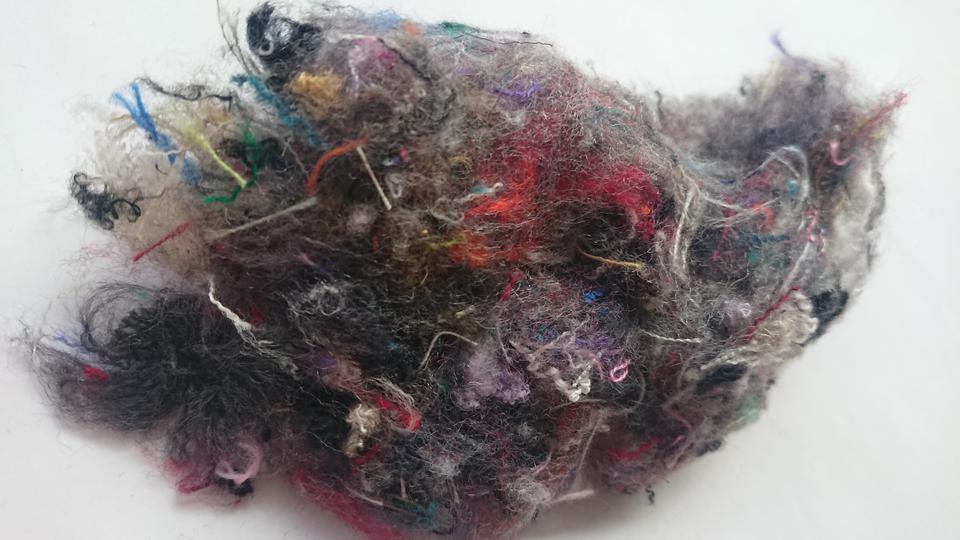 The image shows textile fiber